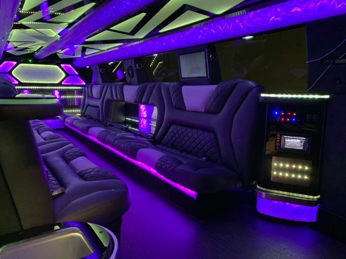 SUV limo interior – Golden limo service