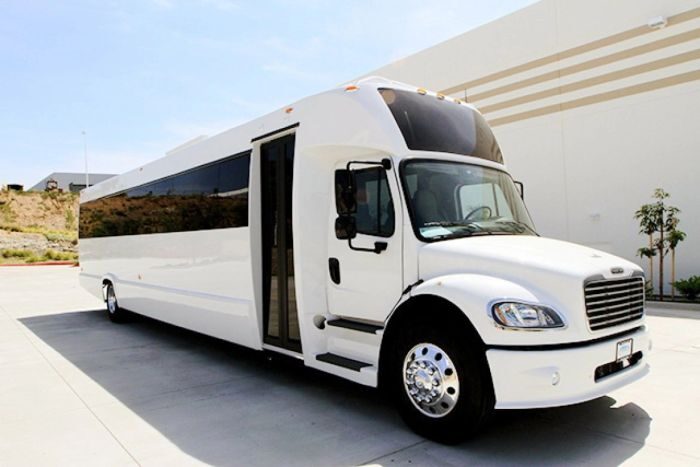 White limo bus – Golden limo service
